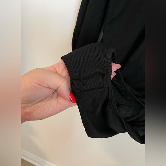 Ribbed scoop neck black bodysuit with snap closure size 20 - Picture 5 of 6